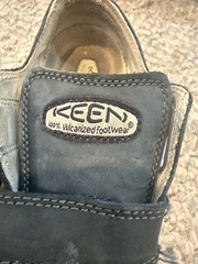 Keen grey blue leather no tie Strap Sneakers wide KIDS US 1 EU 33 UK 13 CM 20