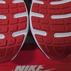Nike Air Max Nova White University Red Black Size 5Y Womens 6.5 FN4446-100 New