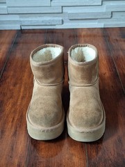UGG Kids Classic Ultra Mini Platform Boots Chestnut Suede Shearling Lined Size 2