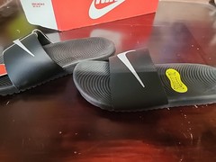 Kid’s Nike Kawa Slide Black/White 819352 001 Size 6Y NIB