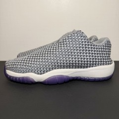 Jordan Future Low GS Wolf Grey Basketball Sneakers / Size 7Y
