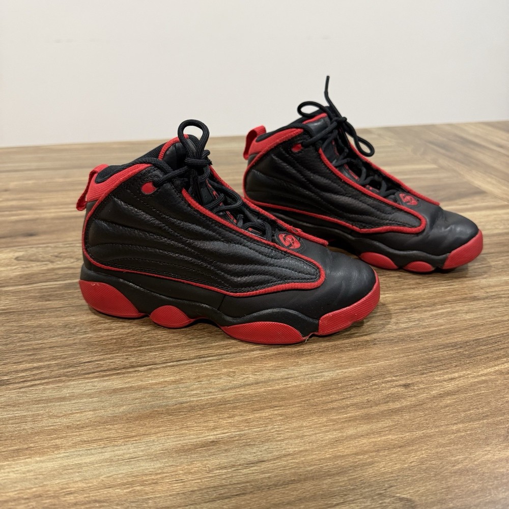 Nike Jordan Pro Strong Black University Red Sneakers DC7909-006 Youth Sz 2Y