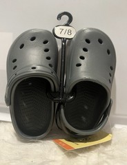 Crocs Classic Clog Gray Unisex Kids Slip-On Synthetic Logo Shoes Size 7/8