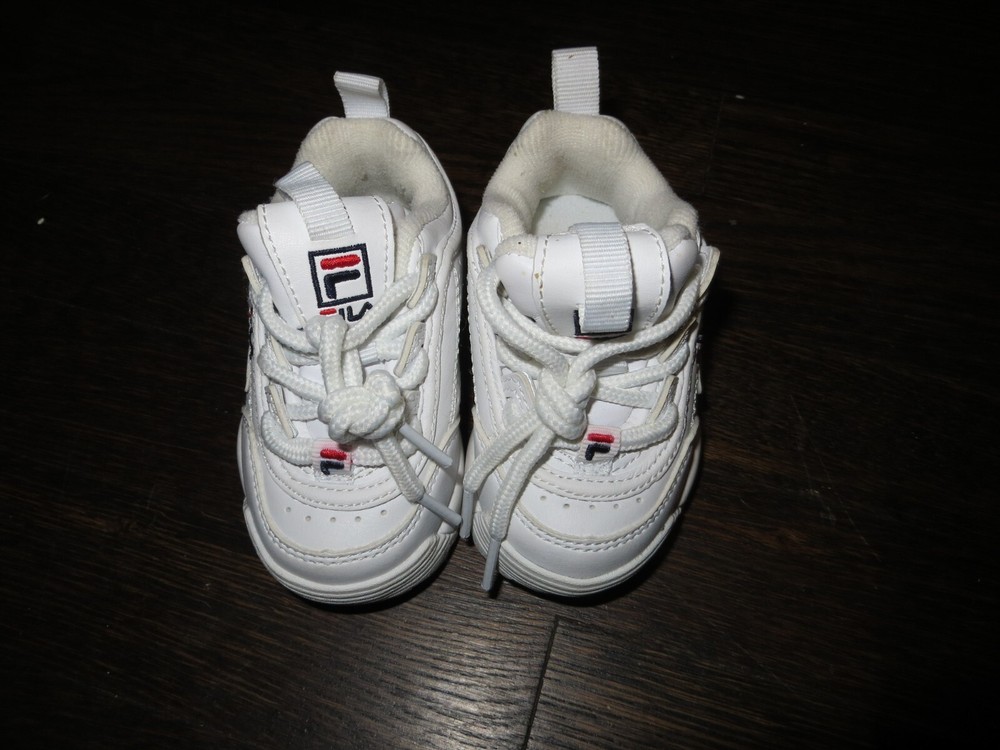 FILA DISRUPTOR II Throw back White Sneaker Shoes Lace up Toddler Size 4