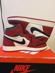 Size 6.5 (GS) – Jordan 1 Retro OG High Chicago Lost & Found