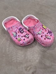 Crocs Kids Hello Kitty and Friends Classic Clog with Jibbitz SIZE J4