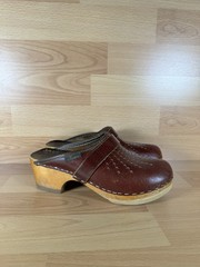 Sven Clogs Brown Leather Clogs Girls EU 34 Plain Toe Strap
