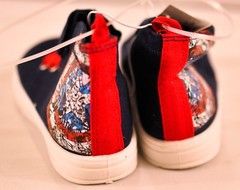 kid’s Marvel Comic Captain America unisex sneakers size 13 navy high top lace up