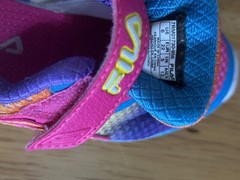 Fila Rainbow Small Child Size 6 Preowned