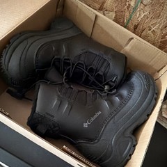 Columbia Bugaboot Celsius Junior Snow Boots Kids US 3 Black Waterproof Insulated