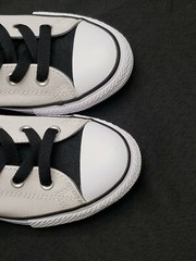CONVERSE All-Star LowTops Off-White/Camo Sneakers Unisex Youth/Jr. US-3 (656033F