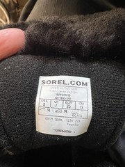 [Worn 2x] Sorrel Little Kids’ Snow Commander Boots – Black/Charcoal- size 8