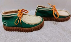 Stranger Things Clarks Kids Boots Hawkins High 1G 1 1/2 W Green Tan Netflix