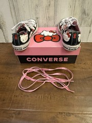 Hello Kitty x Converse Collab Kid’s Chuck Taylor Girls Size 13 Shoes Rare