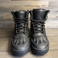 Nike ACG Woodside Winter Boot Size 5.5Y