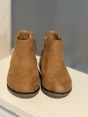 Cat & Jack Penelope Faux Suede Bootie Camel Unisex Kids Size 5 Flexible Outsole