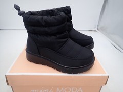 Mini Top Moda Coleen1A Toddler Quilted Nylon Snow boots Insulated size 7 toddler