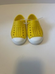 NWOB Native Jefferson Slip-on Sneakers ~ Crayon Yellow~Shell White ~ Size C5
