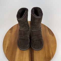 Big Kids Ugg Classic Short II Brown Shearling Lined Comfort Boots Size 5 Y GUC