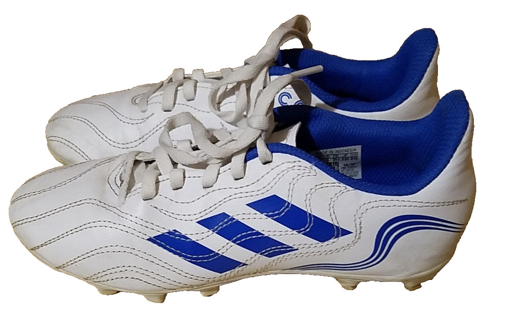 ADIDAS COPA KIDS UNISEX SIZE 31/2 SOCCER CLEATS BLUE AND WHITE PRE-OWNED VGC