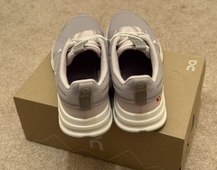 On Cloud Sky – Fade / White – Size 4Y/5.5W – New In box