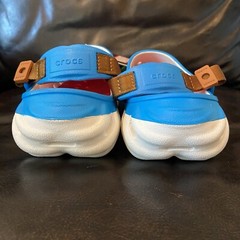 Marvel x Crocs Echo Clog Captain America Kids size 6 (crocs j6) jibbitz shown