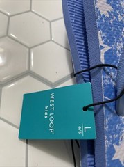 West Loop Kids Flip Flop Blue White Stars Size Large 4/5 Thong Shower Sandal