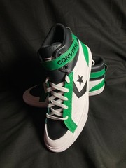 ​Pro Blaze Strap Little Kids Size 6 High Top Shoe