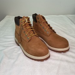 Timberland 6 Inch PREMIUM Boots RUST Nubuck TB 014749 214 Kids PS NIB Size 2.5Y