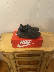 Women’s Nike ReactX Rejuven8 Size 9= Mens 8