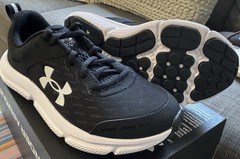 Under Armour Boys BGS Assert 10 Black / White Sneakers Size 5Y