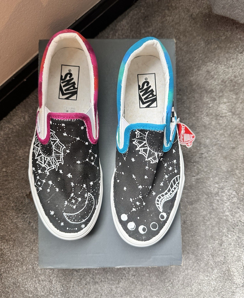 VANS Classic Slip-On Unisex Men US 7 Woman 8 Black Canvas Stars handcraft, custo