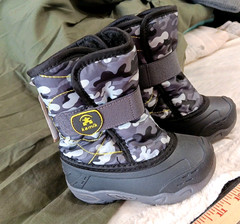 KAMIK Snowbug Insulated Waterproof Boots Toddler Sz 8 Camo Gray White Faux Fur