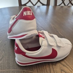 Nike Cortez Basic SL (GS) ‚White Gym Red‘ 904764-101 – Size 2Y(youth)