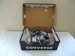 “ NIB “ Converse Juniors Size 11 Gray Chuck Taylor All Stars Gym Shoes “ GREAT „