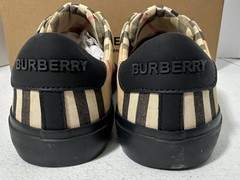 BURBERRY Markham Check Grip-Strap Sneaker Z5765 Kids Size 33 / 2 US