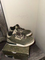 Jordan Air Jordan 3 Retro Mid Top Sneakers Green/Beige US 6Y Suede