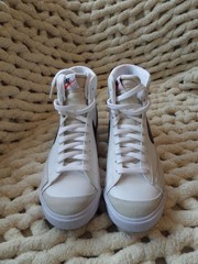 NIKE BLAZER MID 77 GS NEW SIZE 7Y WHITE/BLACK DA4086-100