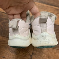 Size 2Y (GS) – Nike Star Runner 3 Low White Pink Mineral Teal