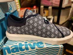 NATIVE Monaco Blue Lightweight Double Strap Youth Kids Sneakers 1Y US / 32 EUR