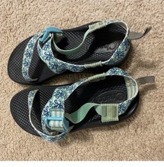 Blue Teal And Green Single Strap Kids Chaco Sandal Size 3
