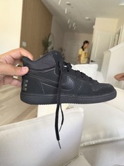 Nike Court Borough Mid