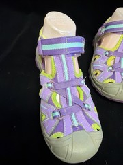MERRELL Hydro Waterproof Sandals Close Toe Big Kids Size 5 M Purple Hiking Shoes