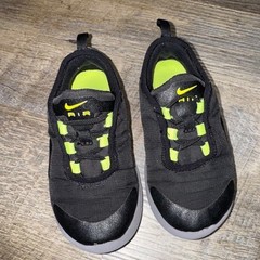 Nike Air Max Motion 2 Black Volt Gunsmoke Toddler Shoes AQ2744-011 Size 8C