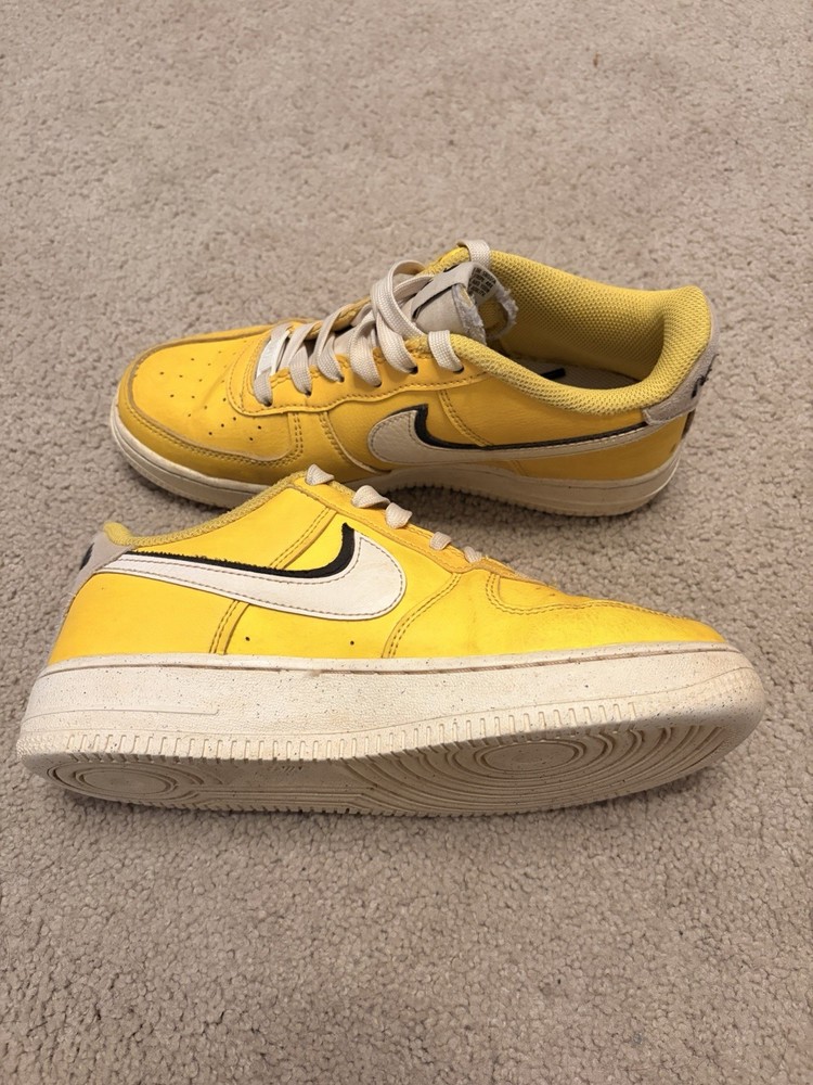 Nike Air Force 1 Low LV8 ‘07 GS Size 5.5Y “Tour Yellow Sail Black”