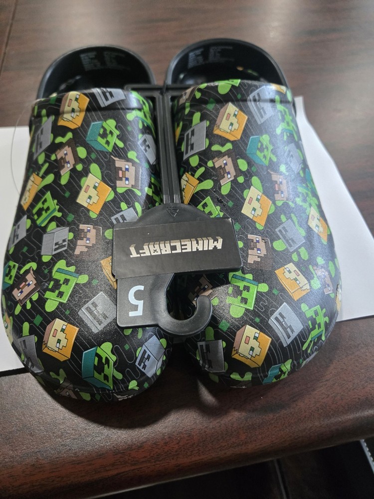 Minecraft Clog Size 5