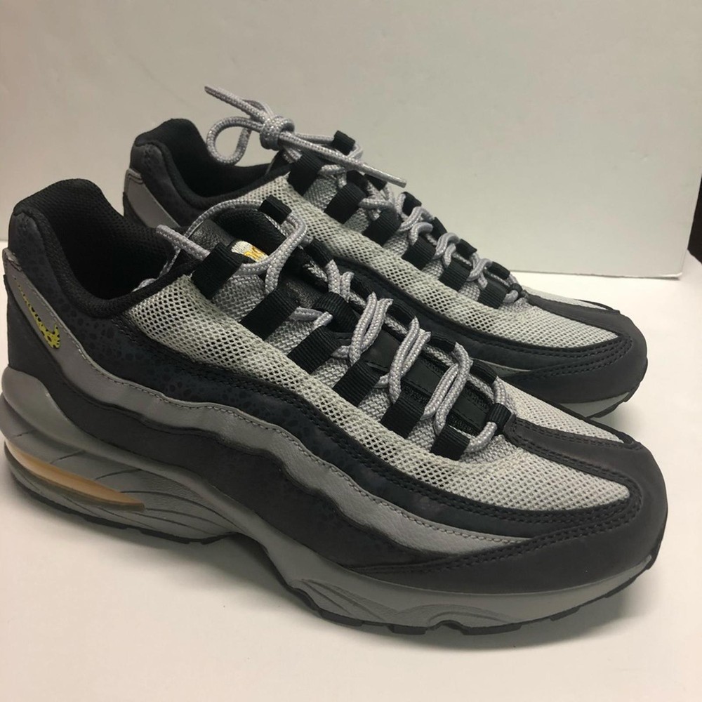 Nike Air Max 95 (GS) Off Noir/Dynamic Yellow Grey BV1245-001 Size 6Y & 6.5Y