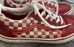 Vans Off the Wall Red Checked Lace-Up Low Top Sneakers Youth Size 6.0Women’s 7.5