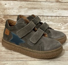 NATURINO Toddler Boys Sz 26 Grey Leather And Grey Suede With Blue Star Hook/Loop