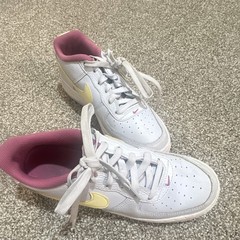 Nike Air Force 1 Low Kids US 6.5 White Pink Yellow Leather Lace-Up DV7762-001